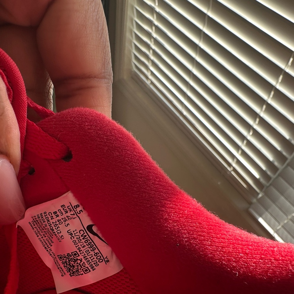 Men's Air Force 1 '07 LV8 1 'Triple Red' - Picture 2 of 4